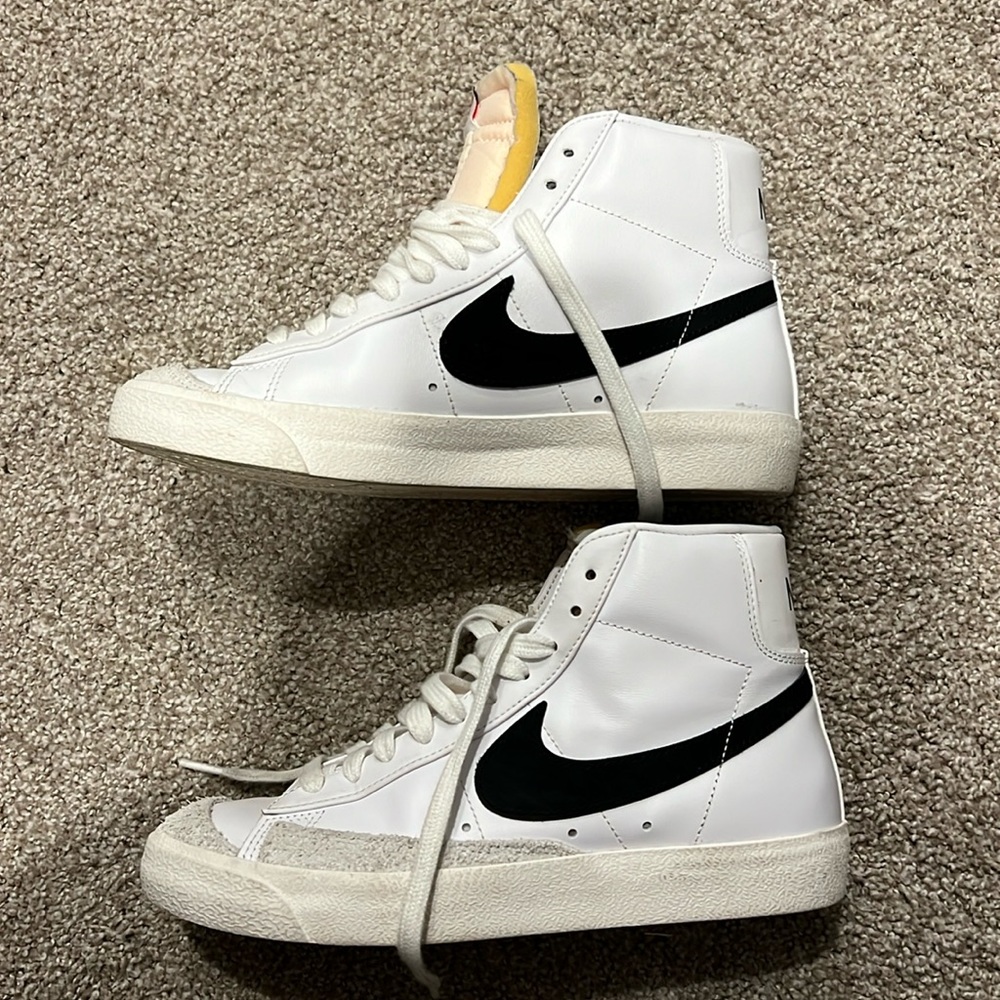 Nike Blazer Women’s 7.5 black/white